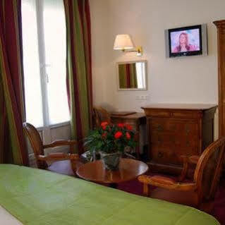 Timhotel Invalides Eiffel Hotel